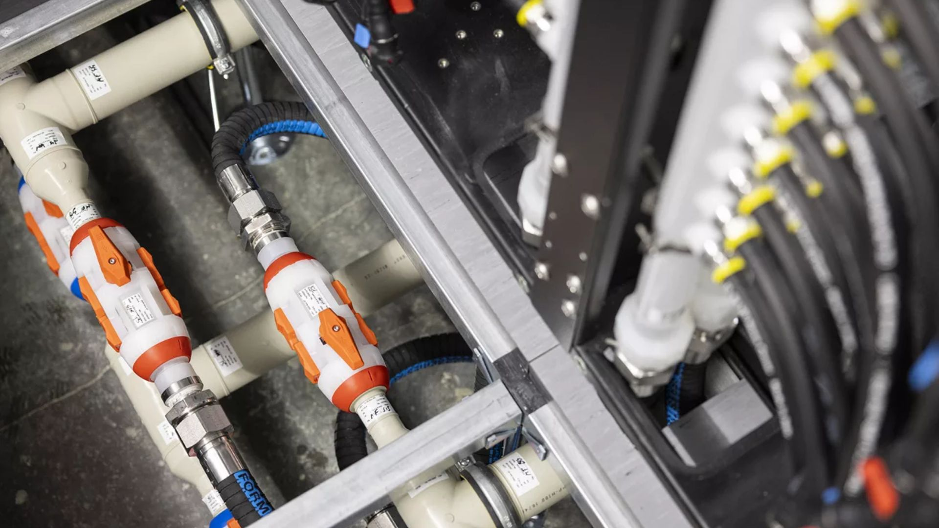 AI Data Centers: Why polymer piping matters in direct liquid cooling